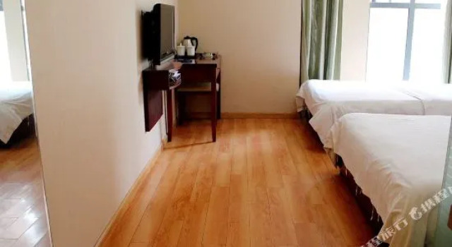 Wutonghua Hotel, Prenota Hotel Hotel a Jiangsu con parcheggio, Parcheggio
