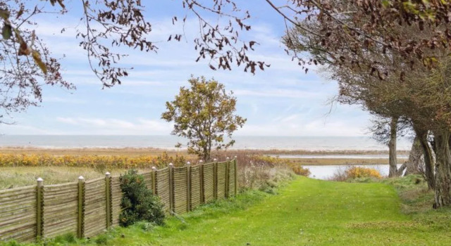 "Bertold" - 100m from the sea in NE Jutland, Rezervasyon Otel Vestjylland otoparklı oteller, Otopark