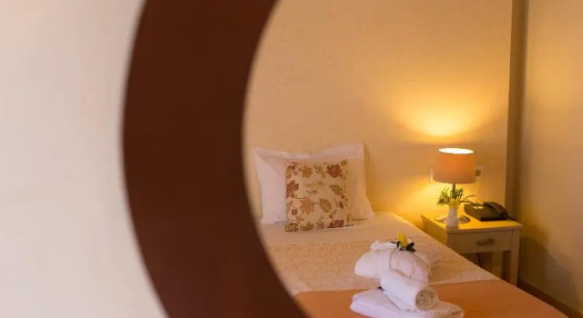 Семейный номер Standard с балконом и с видом на бассейн Sunrise Resort Hotel