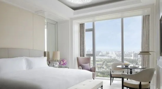 Номер Executive с видом на море The Langham Haikou