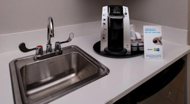 Двухместный номер Deluxe Holiday Inn Express & Suites Bucyrus by IHG