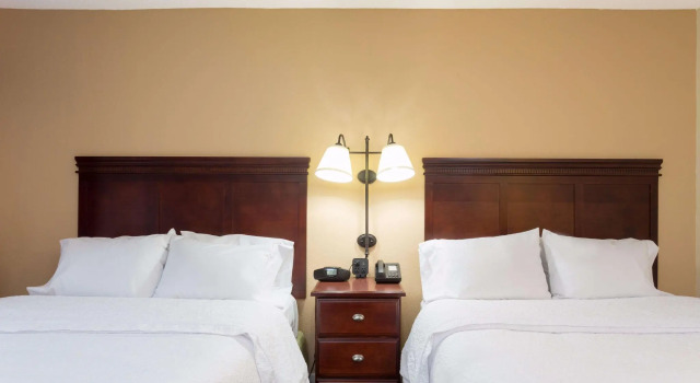 Четырёхместный номер Standard Hampton Inn Somerset