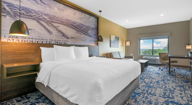 Люкс Best Western Plus Marquette Hotel & Suites