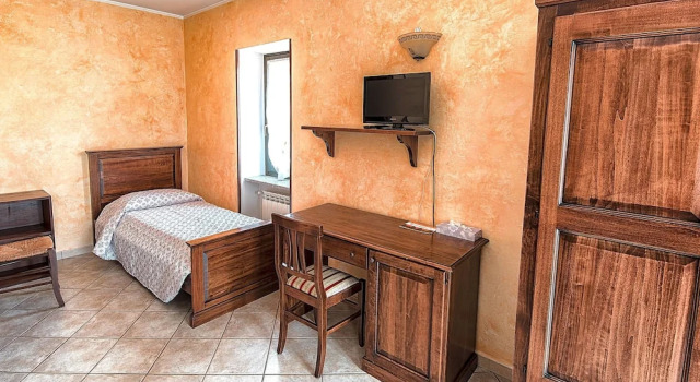 Четырёхместный номер Standard с балконом и с видом на горы Hotel Casa Didé