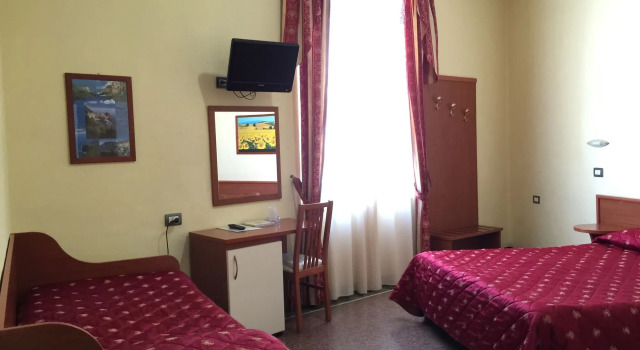 Hotel Helvetia, Забронировать Отель Отели Генуи 3 звезды, рядом с Аквариум Генуи, 3*