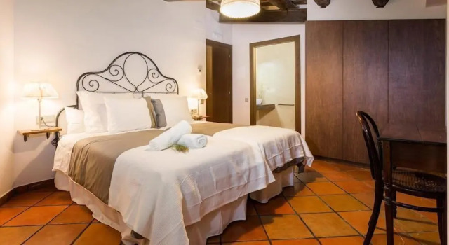 Номер Economy Masia Can Canyes & Spa