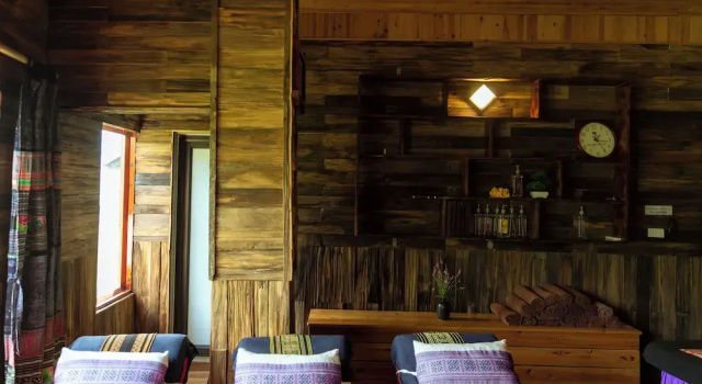 Muong Hoa River View Homestay