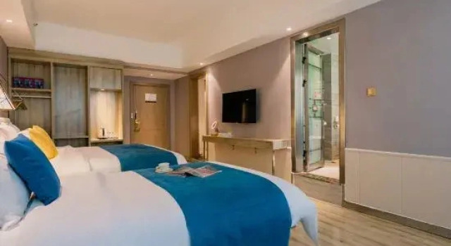 Люкс Come Hotel