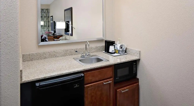 Номер Standard Hampton Inn & Suites Denton
