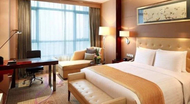 GreenTree Inn ShanDong JiNing WeiShan Lake National Wetland Park Business Hotel, Rezervasyon Otel Weishan otoparklı oteller, Otopark