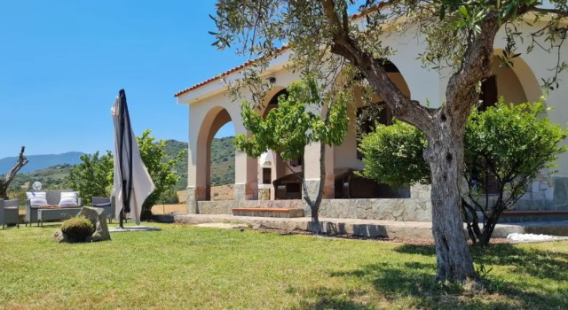 House Castiadas Tra Mare E Montagna, Забронировать Отель Отели Коста-Рей с бассейном, Бассейн