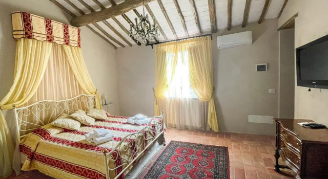 Номер Classic Castello Di Tornano Wine Relais