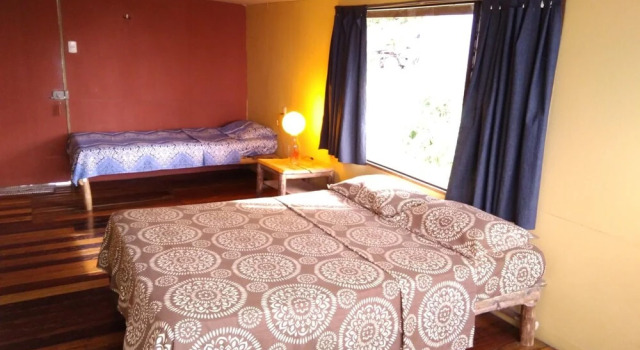 Iyok Ami Hostel Tours, Book Hostel Hotels in Cartago with Breakfast, Breakfasts