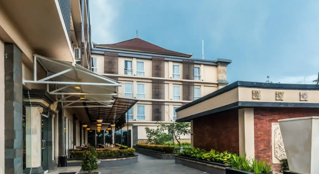 ZEN Rooms Denpasar Gatot Subroto