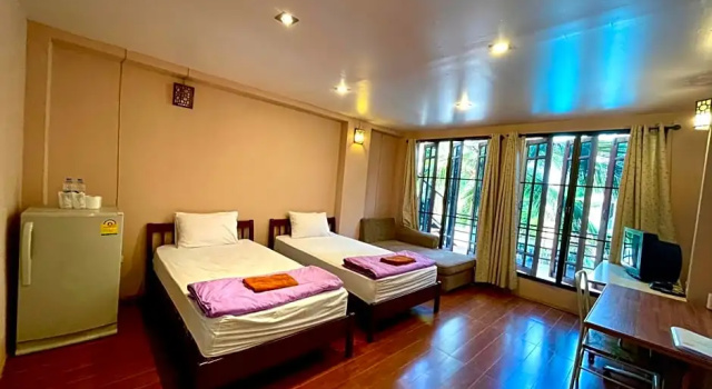 Двухместный номер Standard с видом на бассейн Thana Lagoon Resort