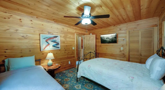 Mountain Haven in the Woods, Rezerwuj Hotel Mineral Bluff Georgia