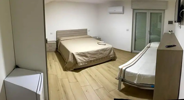 Teddy'sRoom, Buchen Sie Bed & Breakfast Hotels in Nocera Superiore mit Parkplatz, Parkplätze
