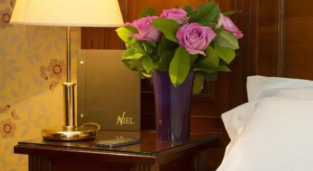 Семейный номер Standard Elysees Niel Hotel