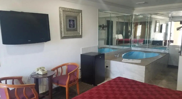 Номер Standard Flamingo Inn