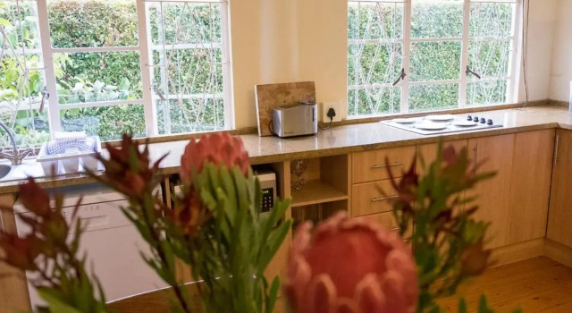 Семейный люкс с 2 комнатами 5 Camp Street Guesthouse & Self-catering