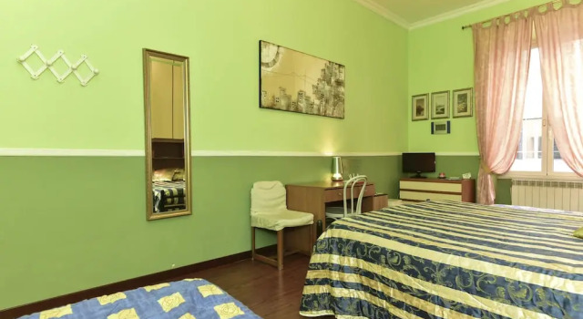 Nicole Rooms