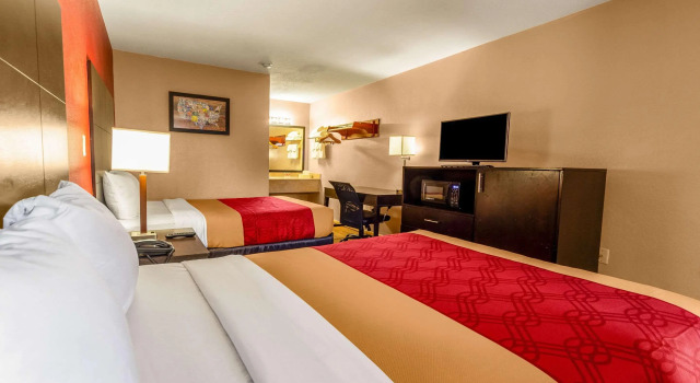Econo Lodge Meridian South, Buchen Sie Hotel Hotels in Meridian mit Pool, Schwimmbad