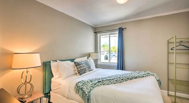 Коттедж Las Vegas Getaway w/ Patio & Grill: ~3mi to Strip!