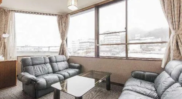 Eisenkaku, Rezervați Hotel Shibukawa Gunma