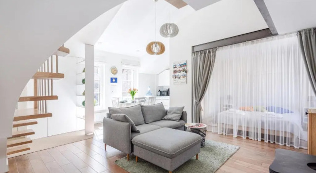 3 Bedroom Apartment 24h self check in, free parking, Ac, fireplace, Забронировать Апартаменты/квартира Апартаменты Вильнюса, рядом с Костел Святой Анны, Апартаменты/квартира