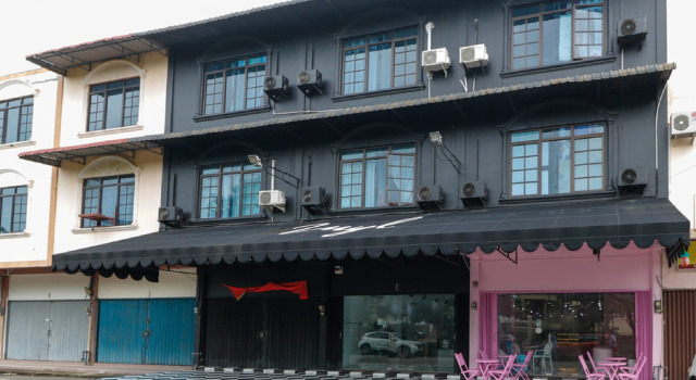 RedDoorz Plus near Batam City Square