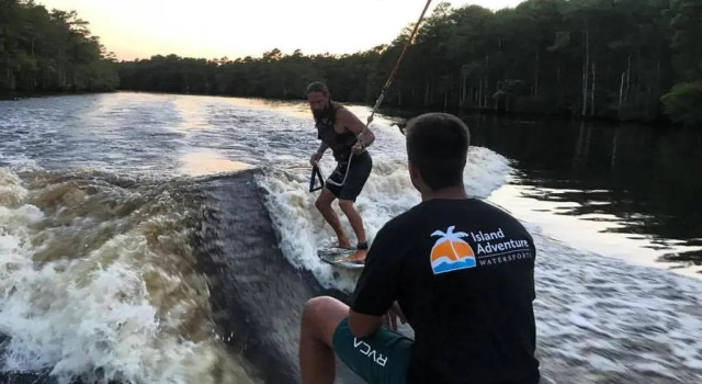Апартаменты INTRACOASTAL WATERWAY FUN Bring or rent a boat or jetski POOL