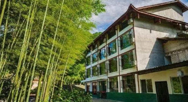 Jieya Hotel, Prenota Hotel Leshan Sichuan