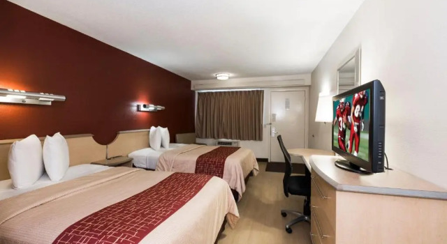 Четырёхместный номер Standard Red Roof Inn West Monroe