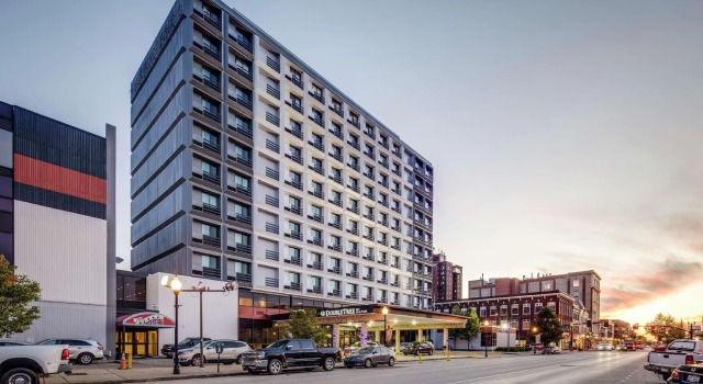 Номер Standard DoubleTree by Hilton Huntington, WV