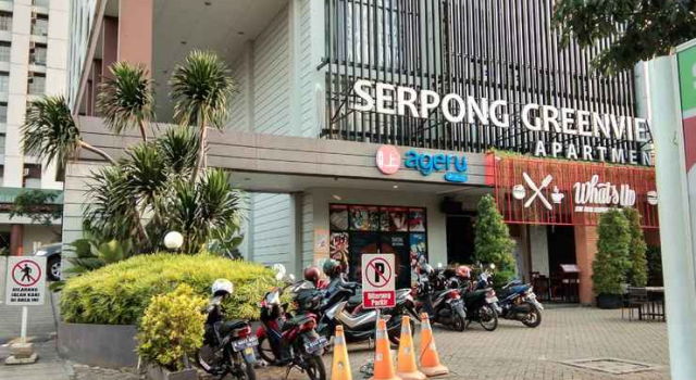 Bright and Clean Studio Apartment Serpong Greenview By Travelio, Book Apartment Hotels in South Tangerang with a Pool, Swimming Pool