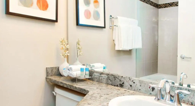 Номер Standard West Edmonton Mall Inn