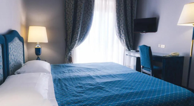 Двухместный номер Superior с видом на море Grand Hotel Excelsior