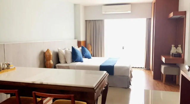 Люкс Crystal Jade Hotel