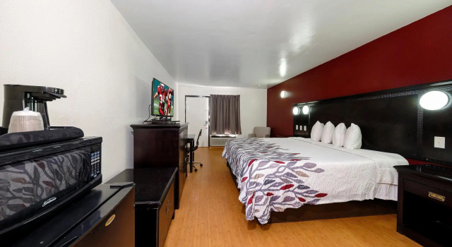 Номер Deluxe Red Roof Inn Crestview