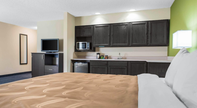 Двухместный люкс Quality Inn & Suites Anderson I-69