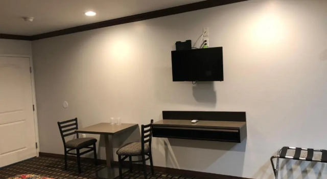 Starlight Inn South El Monte, Забронировать Отель Отели Эль-Монте с парковкой, Парковка
