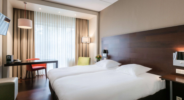 Golden Tulip Ampt van Nijkerk, Reserva ahora Hotel Hoteles en Güeldres con aparcamiento, Aparcamiento