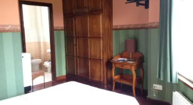 Hotel Joshe Mari, Rezerwuj Hotel Hotele w Baskonia z parkingiem, Parking