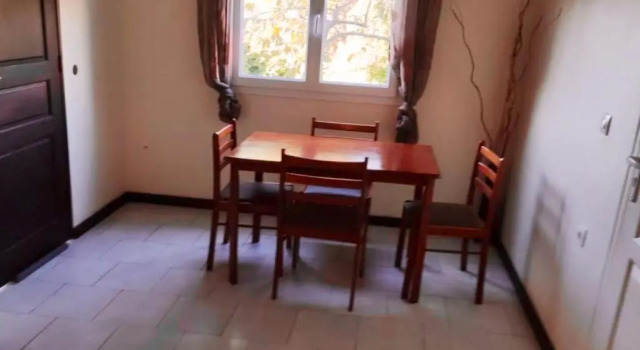 Villa de 2 chambres avec piscine privee jardin clos et wifi a Le Carbet a 5 km de la plage, Rezerwuj Willa Hotele w Saint-Pierre z parkingiem, Parking