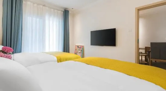 Семейный люкс с 2 комнатами Leshan Fengqiao Yi Garden Inn