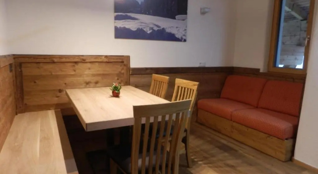 Haus Alpenflora, Rezerwuj Hotel Hotele w Tyrol z parkingiem, Parking