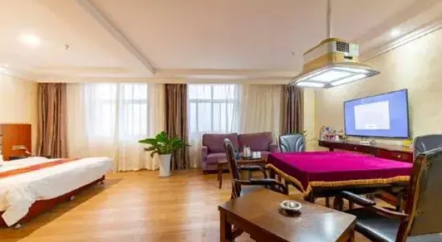 Weinan Huiou Collection Hotel, Prenota Hotel Weinan Shaanxi