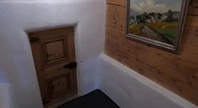 Berghaus Obergmeind, Забронировать Отель Чаппина Viamala, рядом с Tschappina T-bar