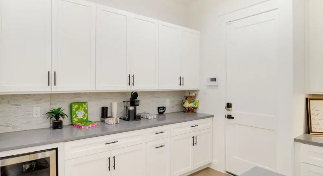 Коттедж Modern Houston Home w/ Yard, 3 Mi to Toyota Center