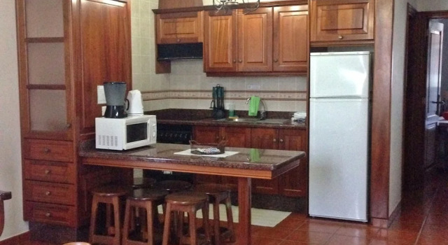 2 makuuhuonetta Huoneisto parvekkeella vuoristomaisema Apartamentos Los Verodes